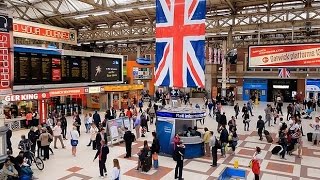 A Walk Through The London Victoria Station London England [upl. by Eca]